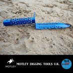 motley digging knife for digging in grass and cutting through roots